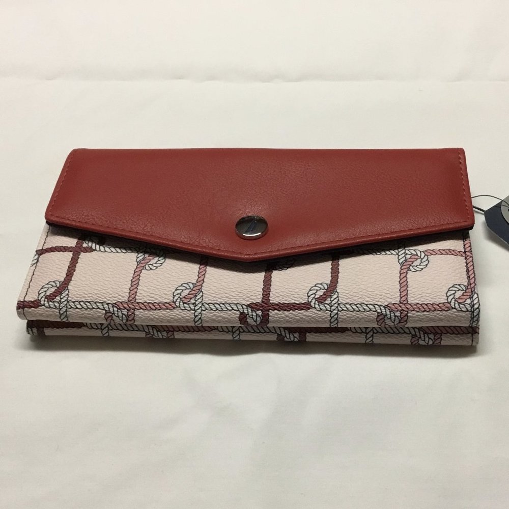 NWT Nautica Women's Multicolor V Flap Credit Card Holder Clutch Wallet